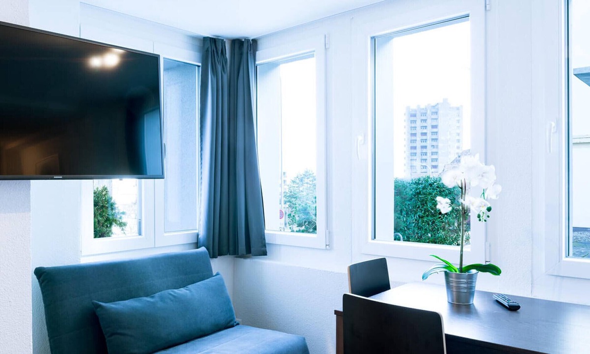Albisrieden Apartment | ZH Kiwi EG - HITrental Wiedikon Apartments