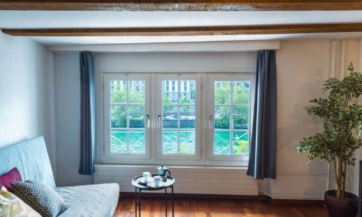 Niederdorf Apartment | ZH Limmat 4 - HITrental Apartment by Interhome