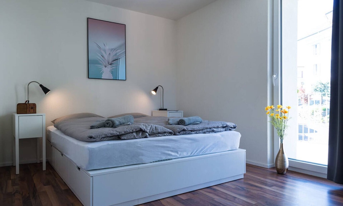 Albisrieden Apartment | ZH Pineapple II - HITrental Wiedikon Apartments