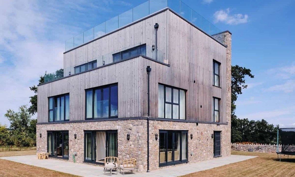 Holcombe House | Ziggy Rock - Cookswood