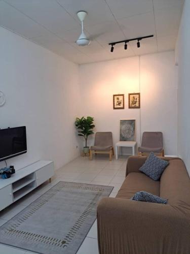 Alor Gajah House | Zikry Homestay