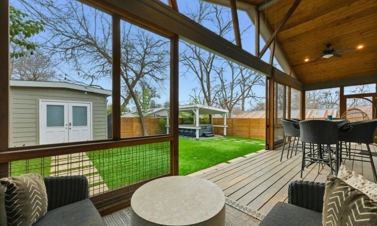 Barton Heights House | Zilker Retreat w/Downtown Views