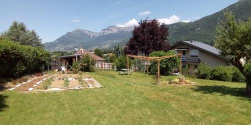 Challes-les-Eaux Bed & Breakfast | Zimmer mit Frühstück