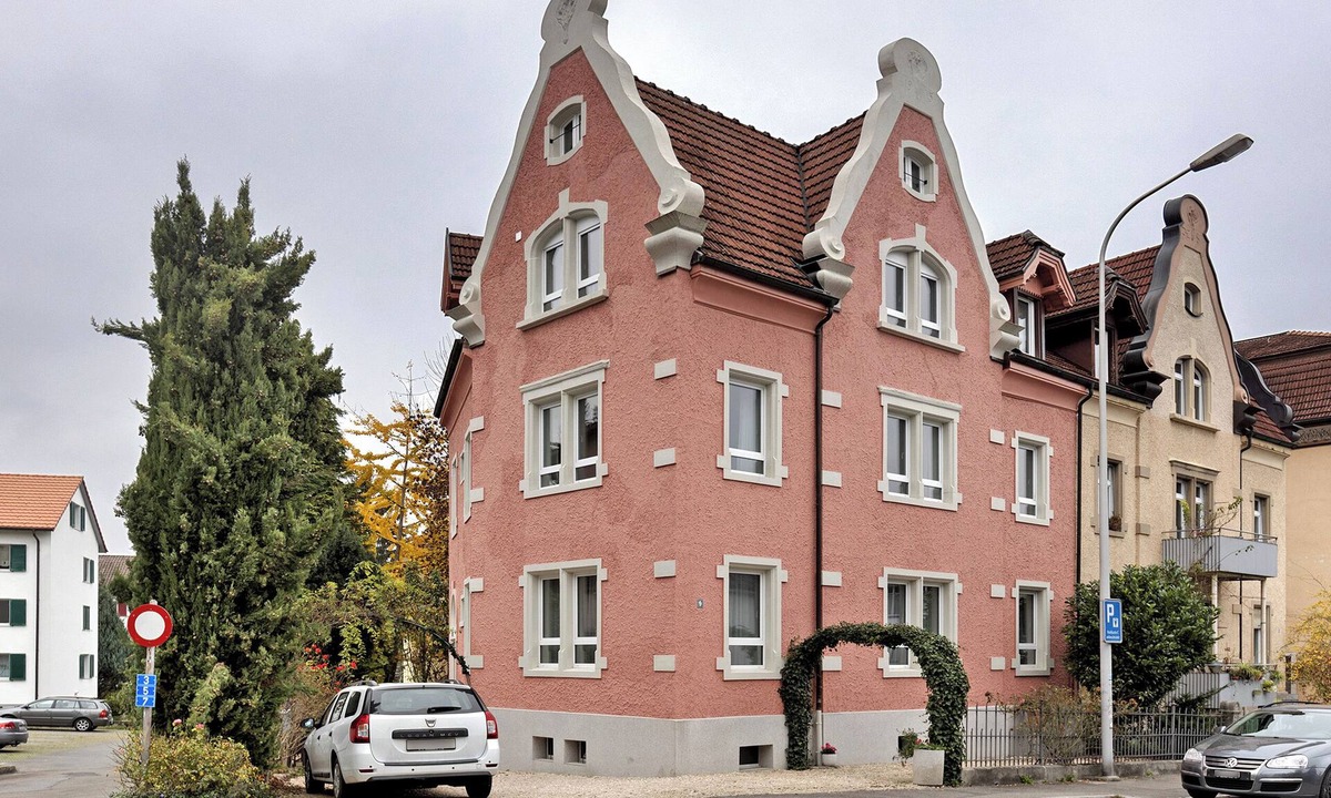 Kreuzlingen Apartment | 'Zimmer Mit Kochnische Rosenbaum' with Shared Garden and Wi-Fi