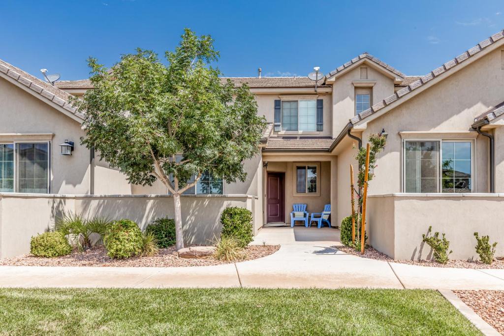 Sienna Hills House | Zion Cove