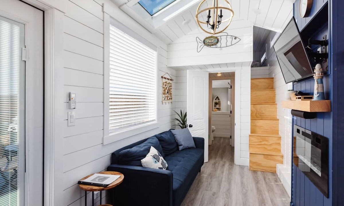 Apple Valley House | Zion Stay Scenic Tiny Home + Sunset Views