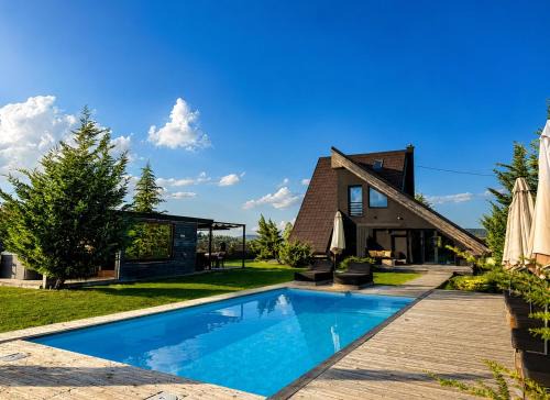 Vrbovsko Villa | Zoe Luxury House