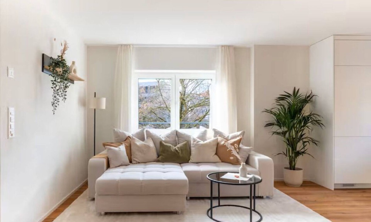 Glattbrugg Apartment | Zurich 2 Bedroom Apt/Parking & Riverside/Desk