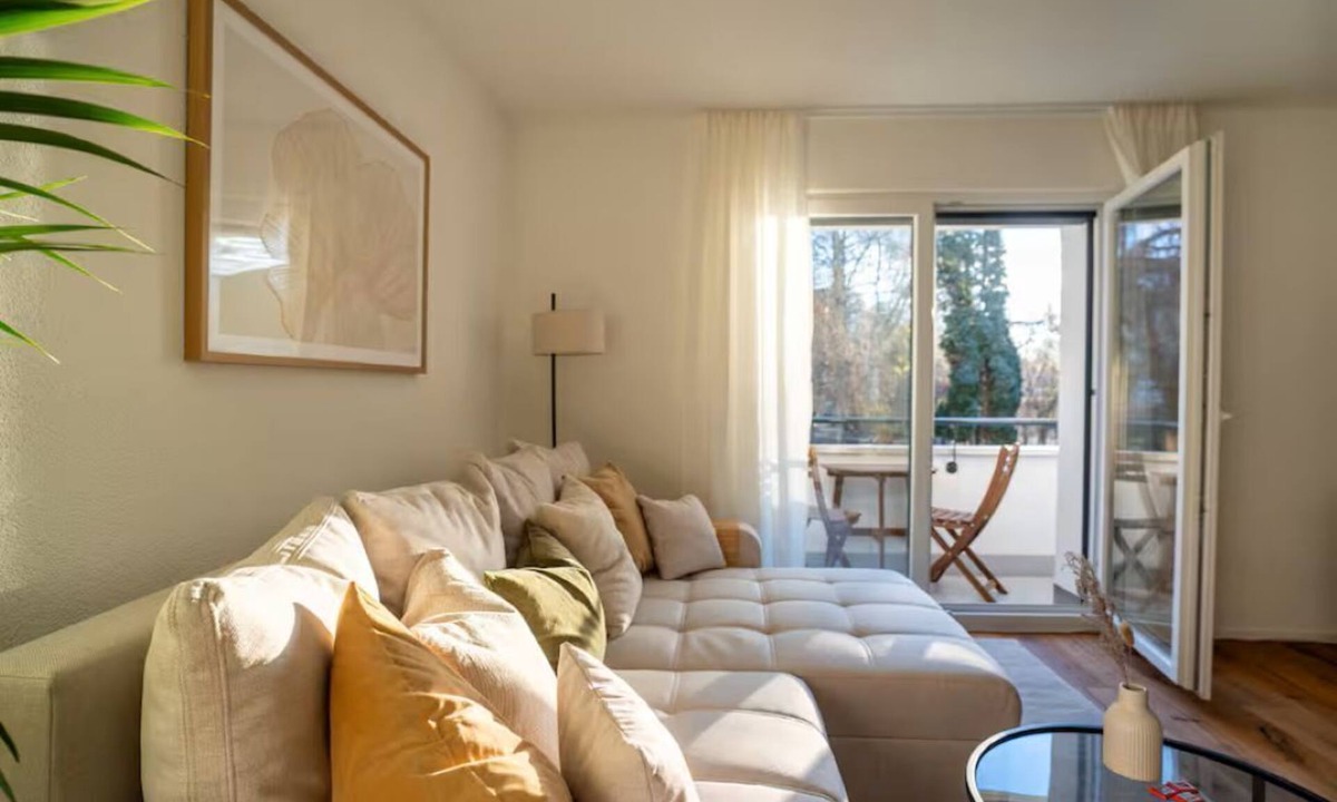 Glattbrugg Apartment | Zurich Airport Riverside, Balcony, Parking, Desk