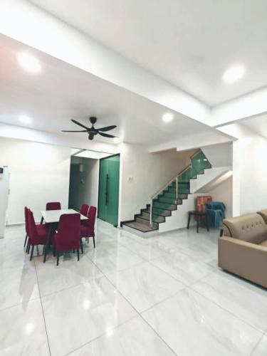 Kampung Lubok Peringgi House | Zzz Home