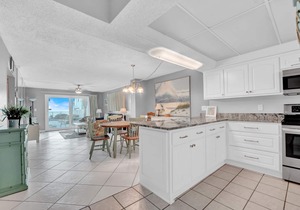 1 Bd/Ba Deluxe Gulf Front, Steps to Beach; Pool! Sleeps 4! First Floor Condo