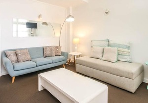 1 Bedroom Funky Beach Apartment Steps To The Beach