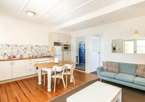 1 Bedroom Funky Beach Apartment Steps To The Beach