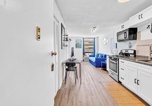 1 bedroom in the BEST location in South Beach !