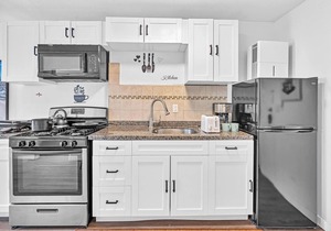 1 bedroom in the BEST location in South Beach !