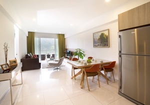 1 Bedroom Lakeview Suite #10