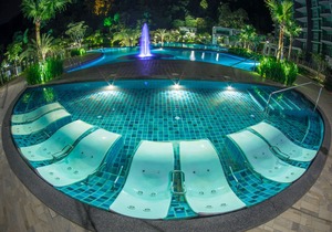 1 Bedroom Lakeview Suite #8