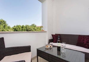 1 bedroom nice apartment in Njivice