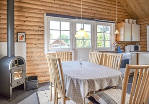 1 bedroom stunning home in Hovborg