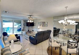 100 m² Condo ∙ 2 bedrooms ∙ 6 guests