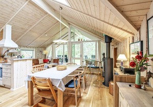100 m² House ∙ 4 bedrooms ∙ 10 guests