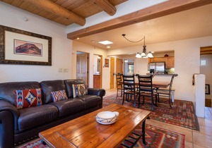 105 m² Condo ∙ 2 bedrooms ∙ 4 guests