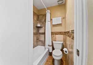 106 m² Condo ∙ 2 bedrooms ∙ 8 guests