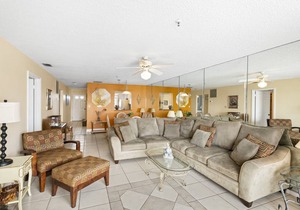 112 m² Condo ∙ 2 bedrooms ∙ 6 guests
