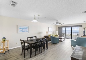 112 m² Condo ∙ 2 bedrooms ∙ 6 guests