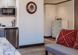 113 · Industrial Chic #113 - Hotel Phillips