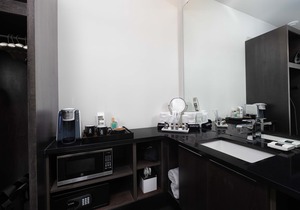 121 Hotel by AvantStay | Chic & Modern Deluxe Suite In Ideal Nashville Location!