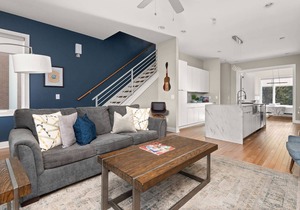 12S ~ Luxury Home ~ 8 Beds ~ 2 Miles Downtown/Broadway ~ Walk to Gulch ~ Private Rooftop ~ Garage
