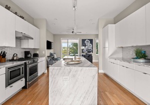 12S ~ Luxury Home ~ 8 Beds ~ 2 Miles Downtown/Broadway ~ Walk to Gulch ~ Private Rooftop ~ Garage