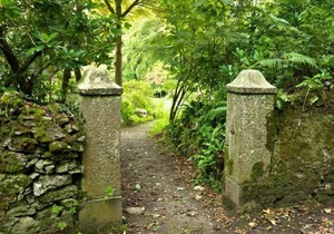 13 'Zaniah' Bell Tent Glamping Anglesey
