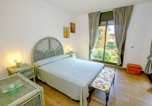 131 m² Apartment ∙ 1 bedroom ∙ 4 guests