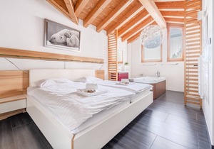 150 m² Apartment ∙ 4 bedrooms ∙ 8 guests