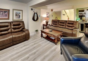 167 m² Cabin ∙ 3 bedrooms ∙ 9 guests