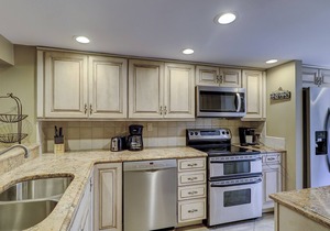 178 Greens- Short Walk to the Pool and Beach!