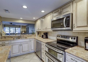 178 Greens- Short Walk to the Pool and Beach!