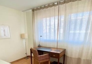 184 * Good location, spacious, comfortable and bright. Free parking included !