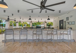 195 m² Condo ∙ 3 bedrooms ∙ 8 guests