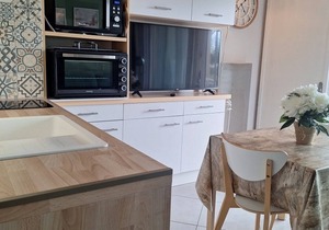 2⭐ Apartment in Balaruc-les-Bains - Air Conditioning, Wifi, Near Spa