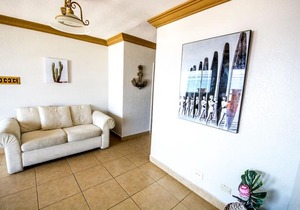 2 Bdr - Beachfront Apartment