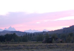 2 Bdrm/1 Bath Cabin With Full Kitchen and Amazing Teton Views