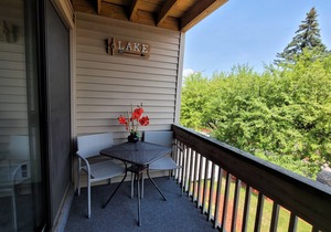 2 bed/2bathroom condo w/pool - 5 min to Weirs Beach, Lake Winnipesaukee