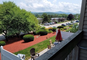 2 bed/2bathroom condo w/pool - 5 min to Weirs Beach, Lake Winnipesaukee