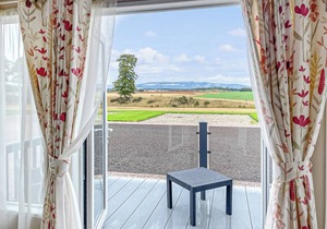 2 bedroom accommodation in Laurenkirk