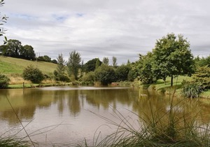 2 bedroom accommodation in Knowle, near Cullompton