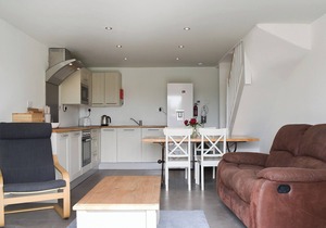 2 bedroom accommodation in Pickering