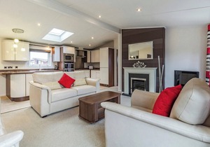 2 bedroom accommodation in Sproatley